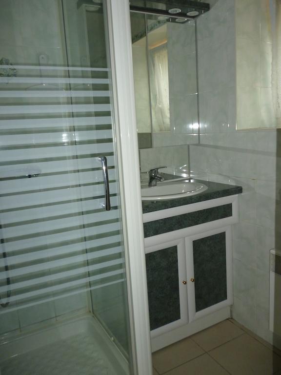 Garlan Les Gites De Kerroyal חדר תמונה