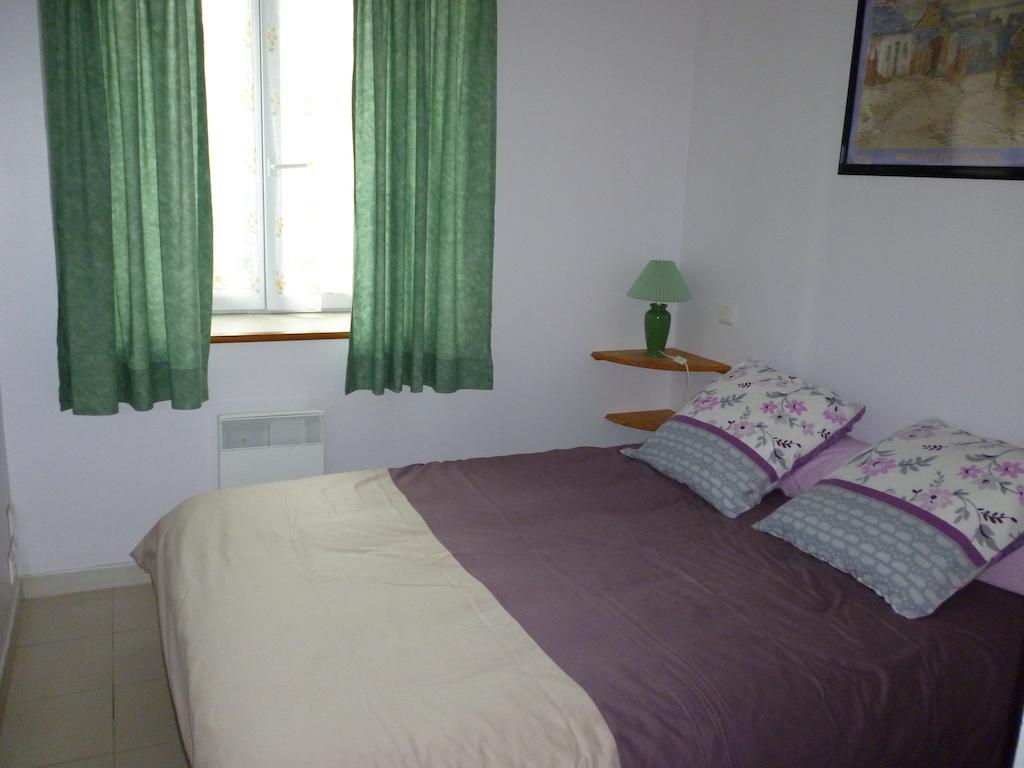 Garlan Les Gites De Kerroyal חדר תמונה
