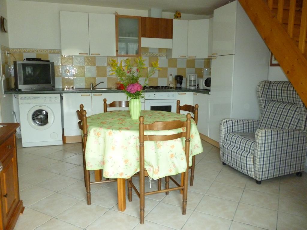 Garlan Les Gites De Kerroyal חדר תמונה